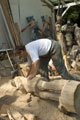 Click to see it big Ich mit Kettensäge, Impression aus dem Atelier